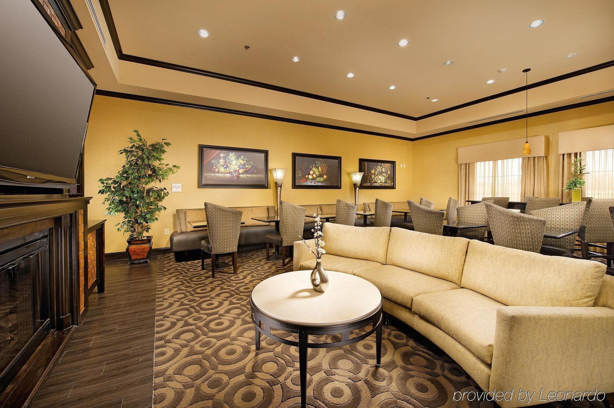 La Quinta By Wyndham Mt. Pleasant Hotel 3*